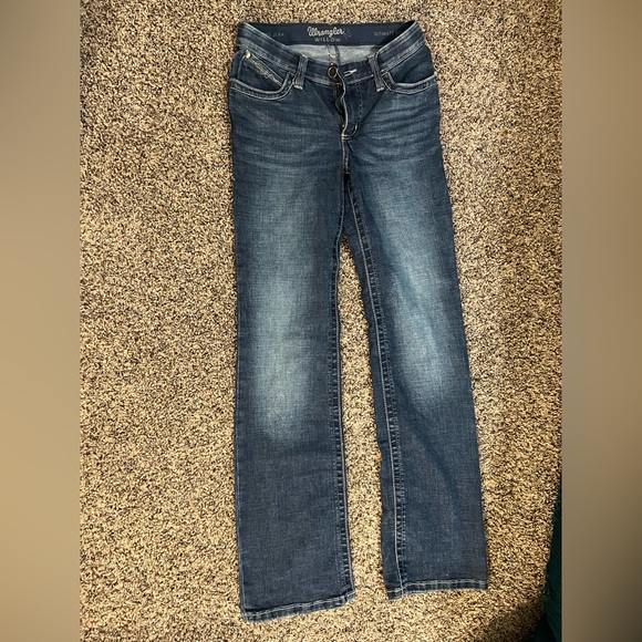 Wrangler and Ariat jeans different sizes only used 1 time - Picture 4 of 9